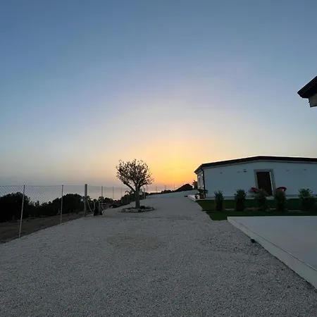 Holiday home Estia Zingarello
